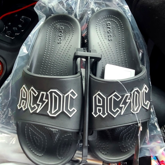 crocs ac dc